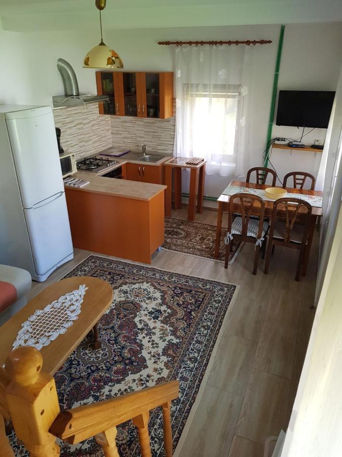 Villa La Bunicu à Polovragi Extérieur photo