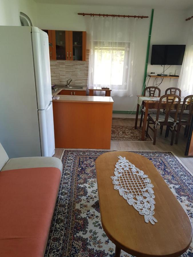 Villa La Bunicu à Polovragi Extérieur photo